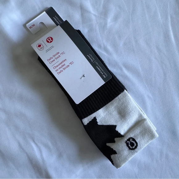🆕🇨🇦 Lululemon Team Canada Olympic Daily Stride Crew Sock Black - Picture 1 of 6